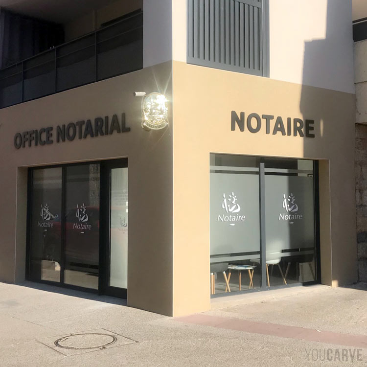 Office Notarial de Balaruc-les-Bains - Enseigne avec lettres relief en PVC