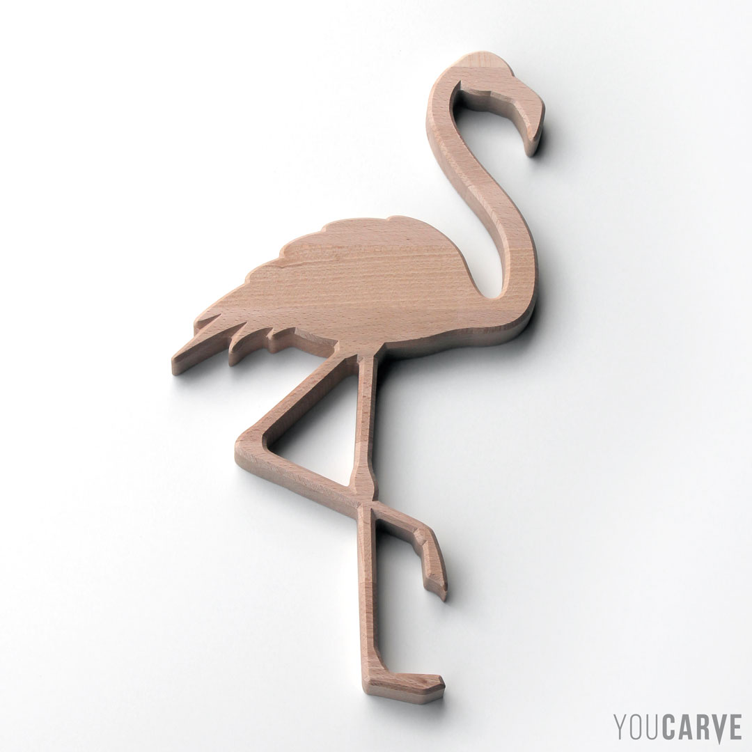 Forme de flamant rose découpée en bois (hêtre lamellé-collé épaisseur 19 mm) pour la signalétique ou la décoration