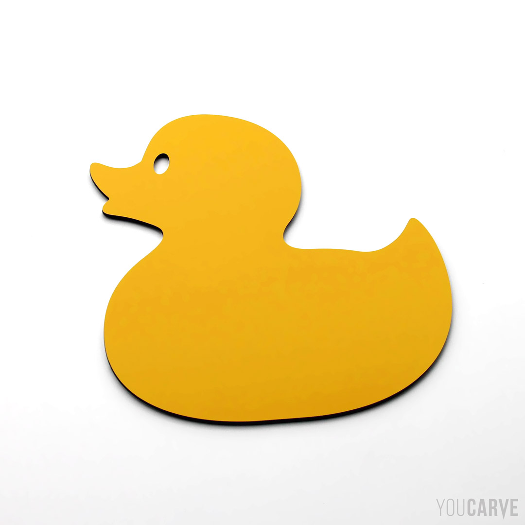 Forme/silhouette de canard de bain (bathduck) découpée en aluminium-dibond laqué jaune RAL 1023 mat (épaisseur 3 mm), pour l’enseigne, la signalétique et la décoration.